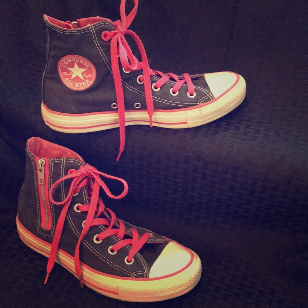 Women’s converse Chuck Taylors